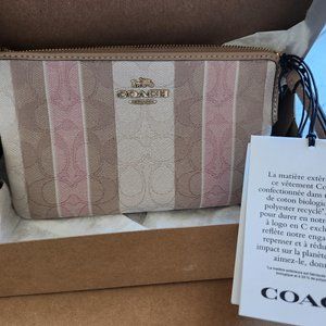 Coach Wristlet Beige & Pink